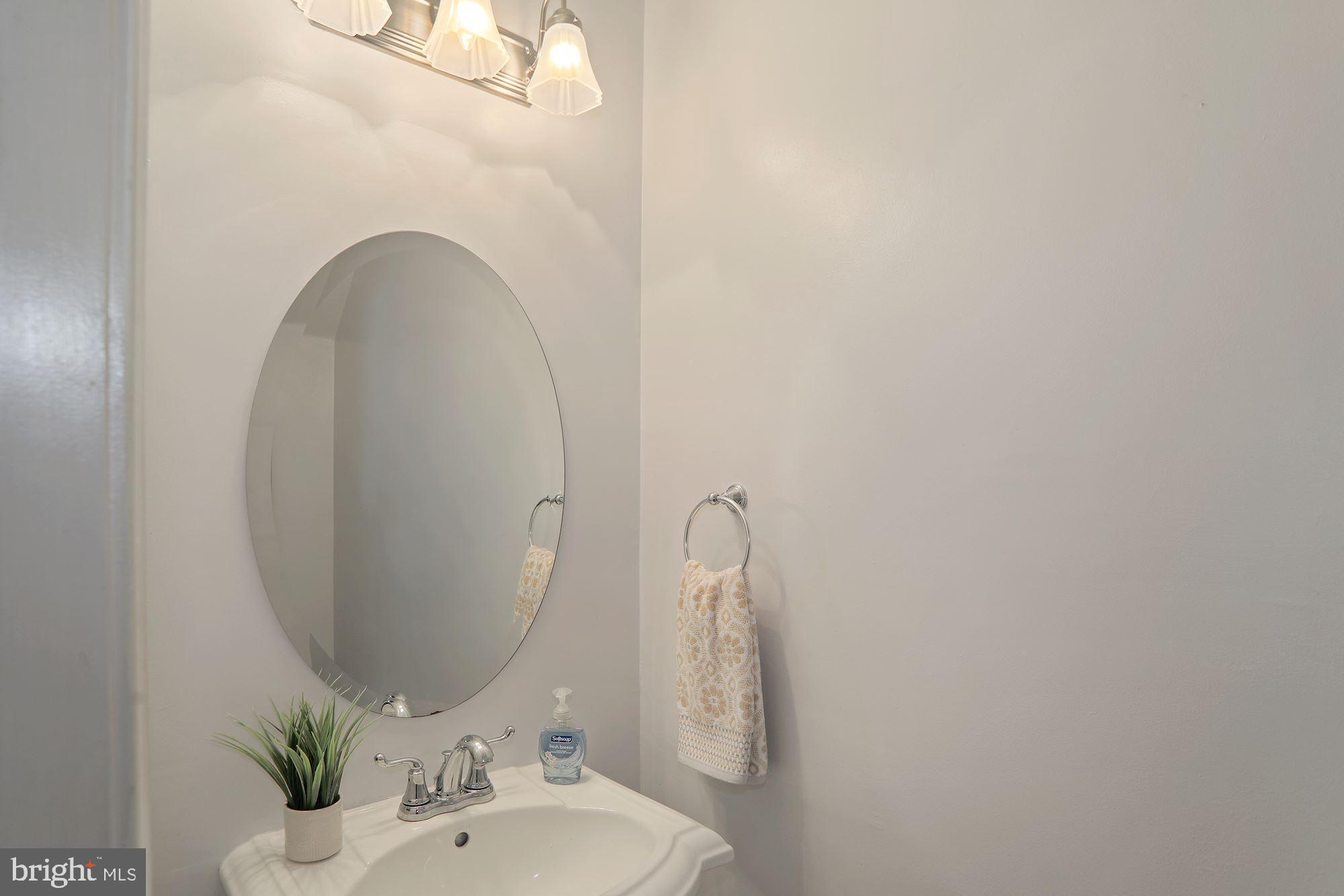 807 Wharton Road Mount Laurel, NJ 08054 - Photo 13 of 29 Powder Room