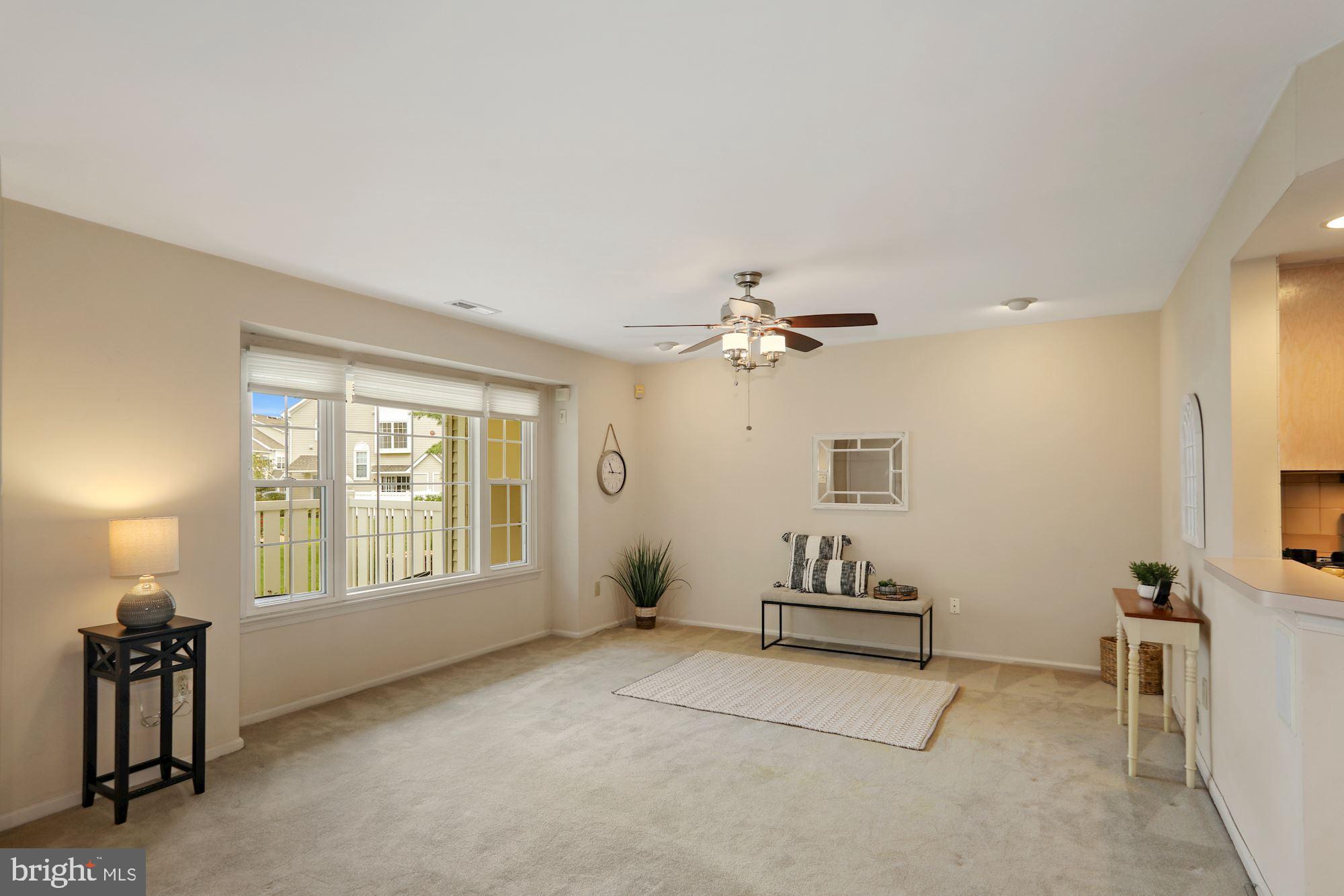 807 Wharton Road Mount Laurel, NJ 08054 - Photo 4 of 29 Living Room