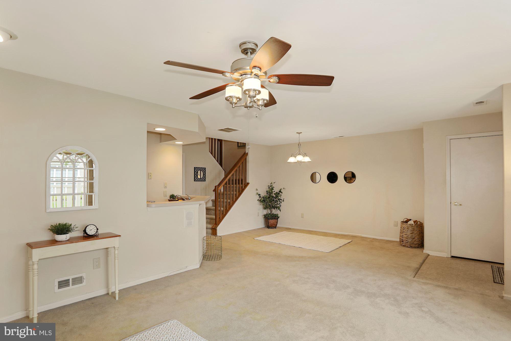 807 Wharton Road Mount Laurel, NJ 08054 - Photo 5 of 29 Living/Dining Rooms