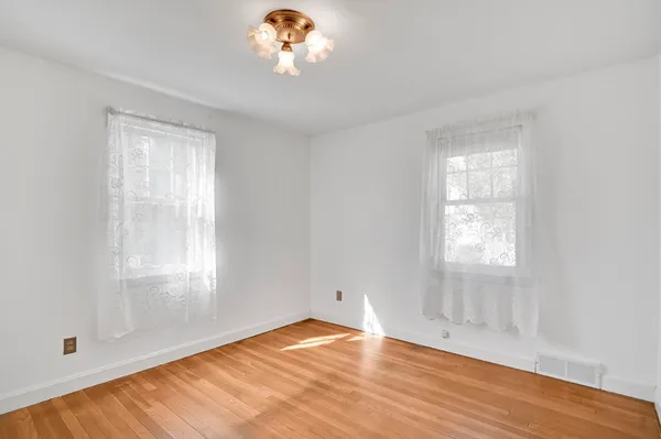 $340,000 | 158 Homestead Boulevard, Longmeadow, MA 01106