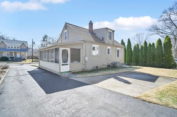 $340,000 | 158 Homestead Boulevard, Longmeadow, MA 01106