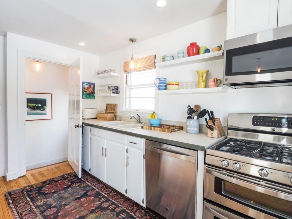 406 Mitchell Road Cape Elizabeth, ME 04107 - Photo 6 of 21 Photo