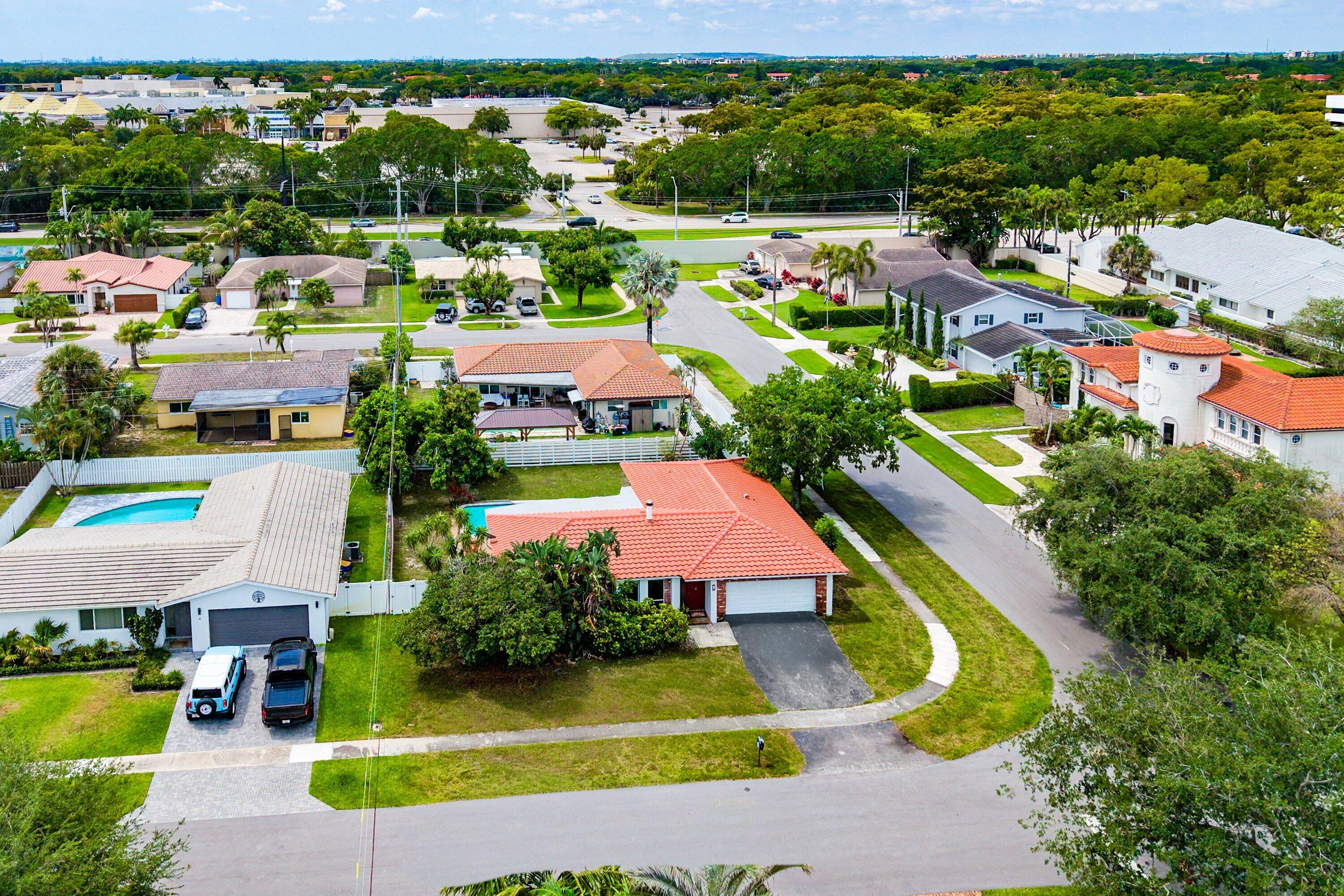 2 Tam O Shanter Lane Boca Raton, FL 33431 - Photo 33 of 41 033-2TamOShanterLane-BocaRaton-FL-33431-
