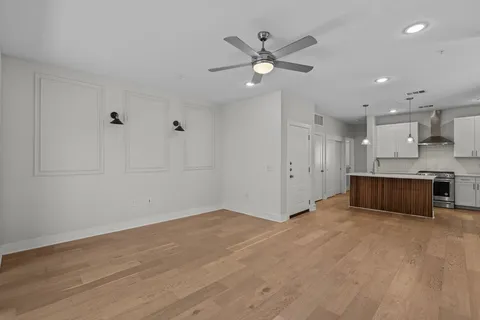 $525,000 | 2827 Manor Road, Unit 2201, Austin, TX 78722
