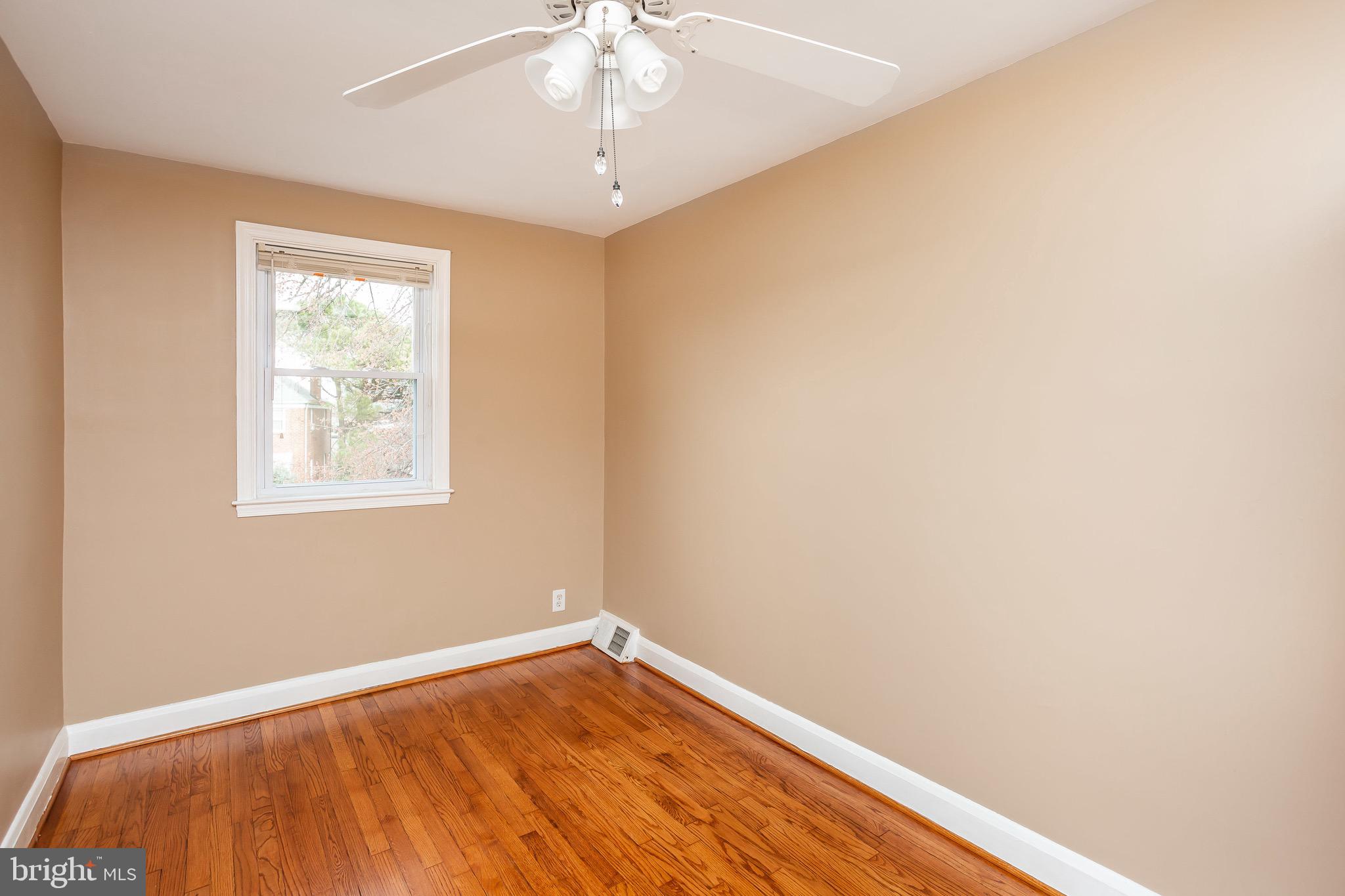 342 Grovethorn Road Baltimore, MD 21220 - Photo 9 of 18 Bedroom