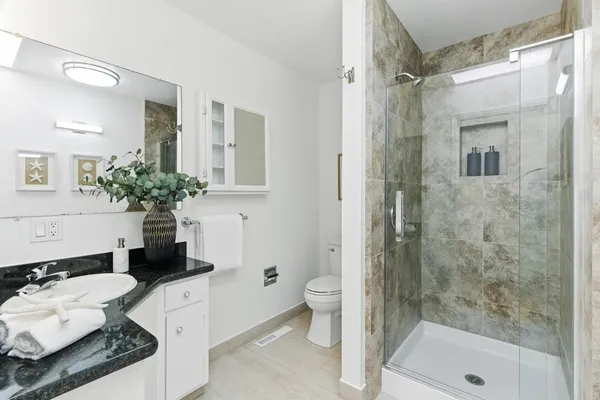 $1,199,000 | 3909 Middlefield Road, Unit F, Palo Alto, CA 94303