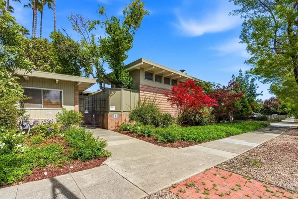 $1,199,000 | 3909 Middlefield Road, Unit F, Palo Alto, CA 94303