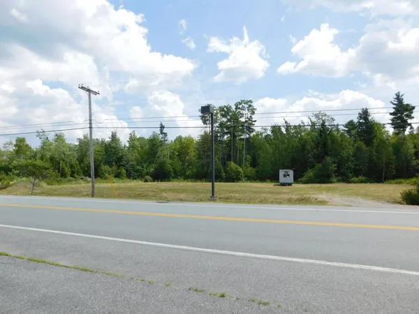 $89,900 | 35 Airport Road, Old Town, ME 04468