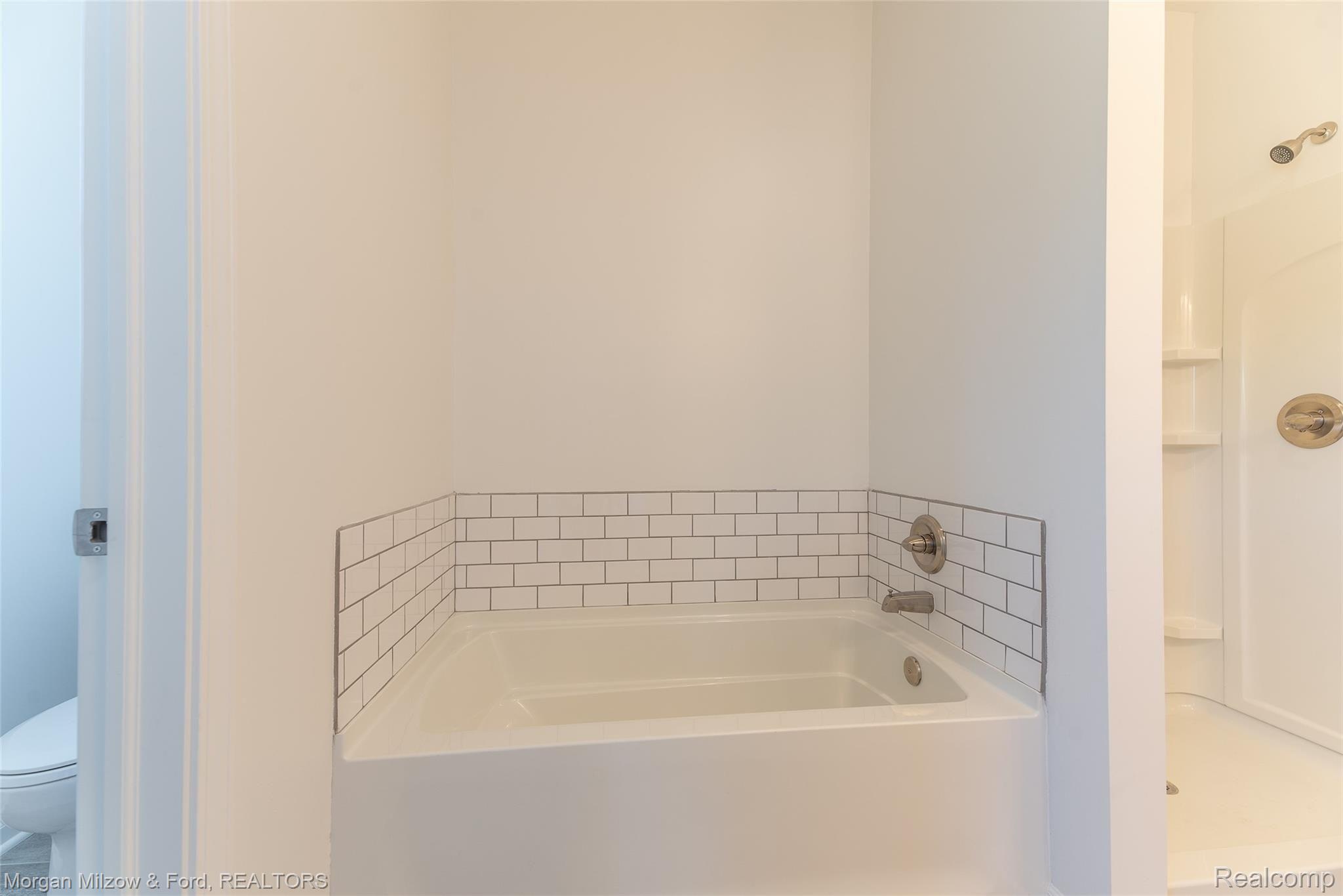 1305 South Hickory Ridge Road Highland, MI 48357 - Photo 26 of 34 DSC_3700.jpg