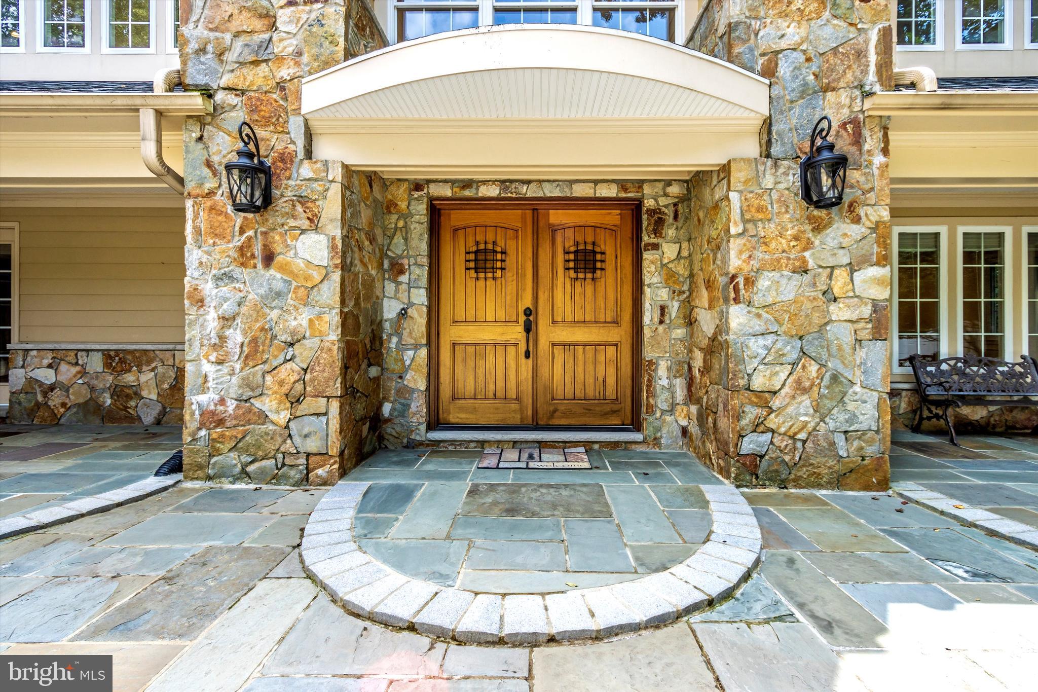 12707 River Road Potomac, MD 20854 - Photo 3 of 49
