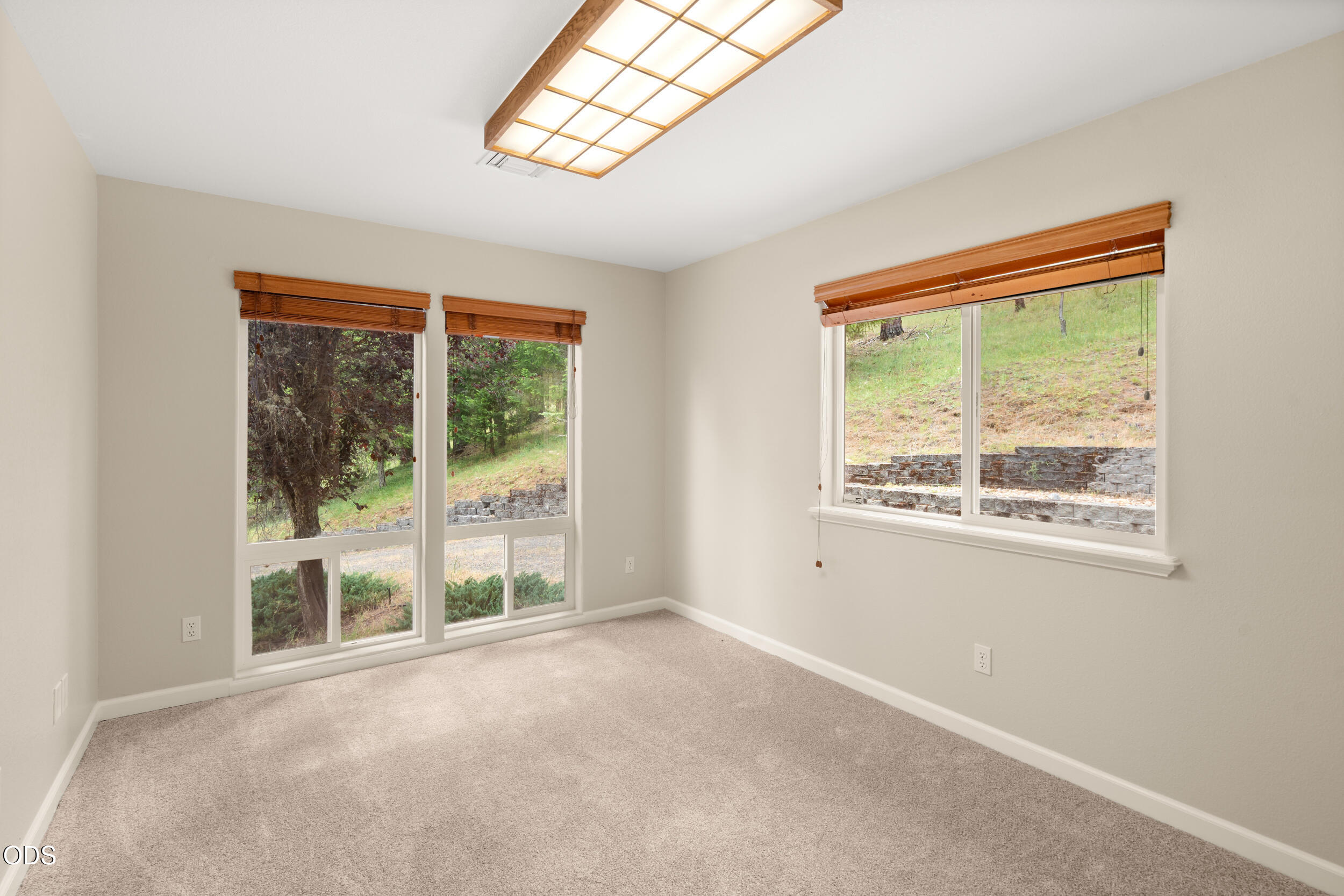 580 Ragsdale Road Trail, OR 97541 - Photo 16 of 38