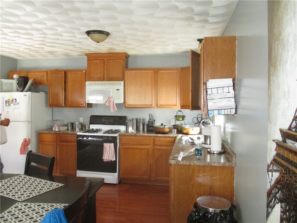 44 Pond Street Pawtucket, RI 02860 - Photo 2 of 8 KITCHEN