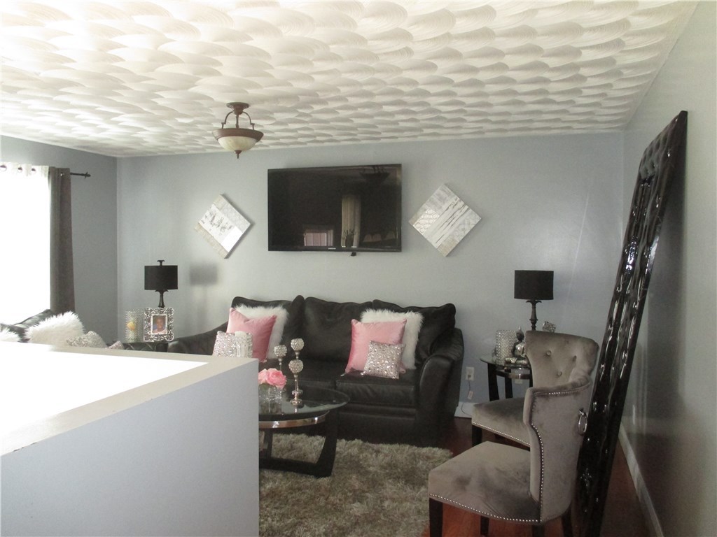 44 Pond Street Pawtucket, RI 02860 - Photo 4 of 8 Gallery Image 4