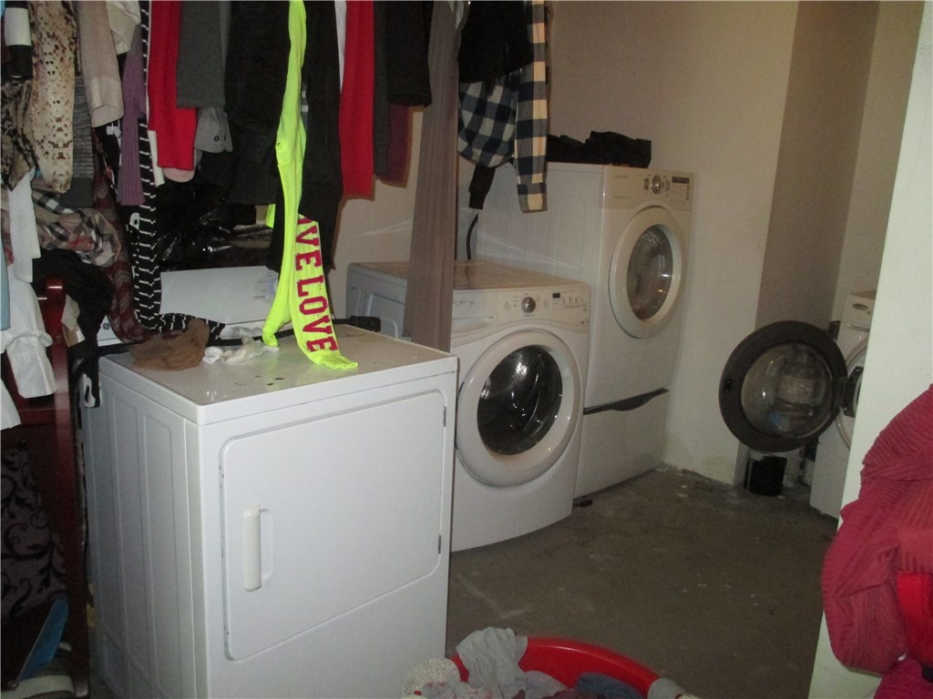 44 Pond Street Pawtucket, RI 02860 - Photo 6 of 8 Gallery Image 6