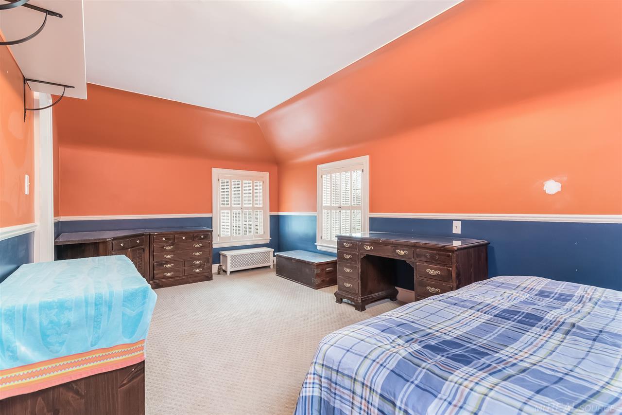 621 South Oxford Road Grosse Pointe Woods, MI 48236 - Photo 29 of 57