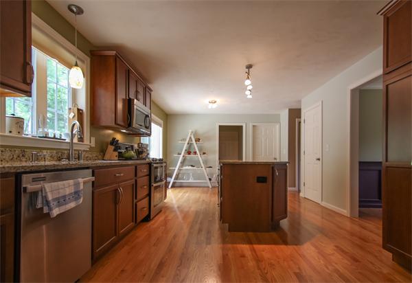 690 Townsend Road Groton, MA 01450 - Photo 6 of 18 Gallery Image 6