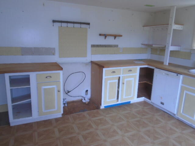 52 Eddy Road Edgecomb, ME 04556 - Photo 3 of 21 3