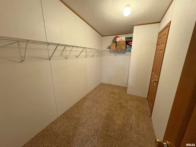 $210,000 | 18930 Co Highway 18, Centralia, IL 62801