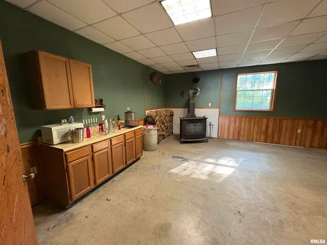 $210,000 | 18930 Co Highway 18, Centralia, IL 62801