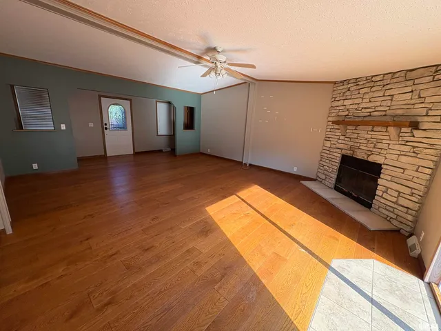 $210,000 | 18930 Co Highway 18, Centralia, IL 62801