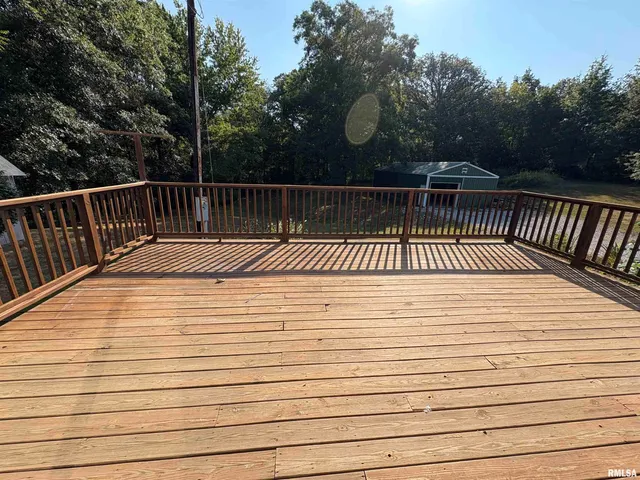 $210,000 | 18930 Co Highway 18, Centralia, IL 62801