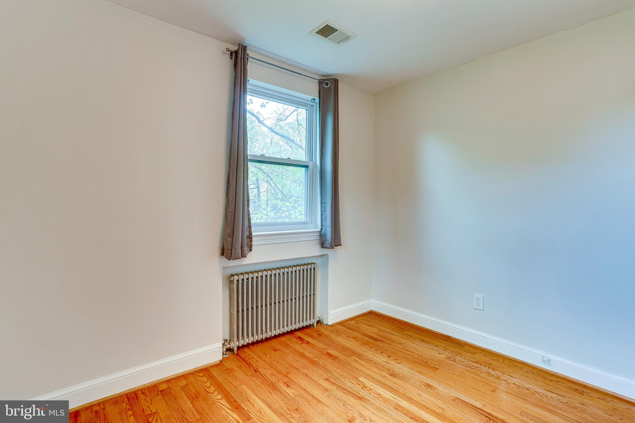 8905 Walden Road Silver Spring, MD 20901 - Photo 24 of 45
