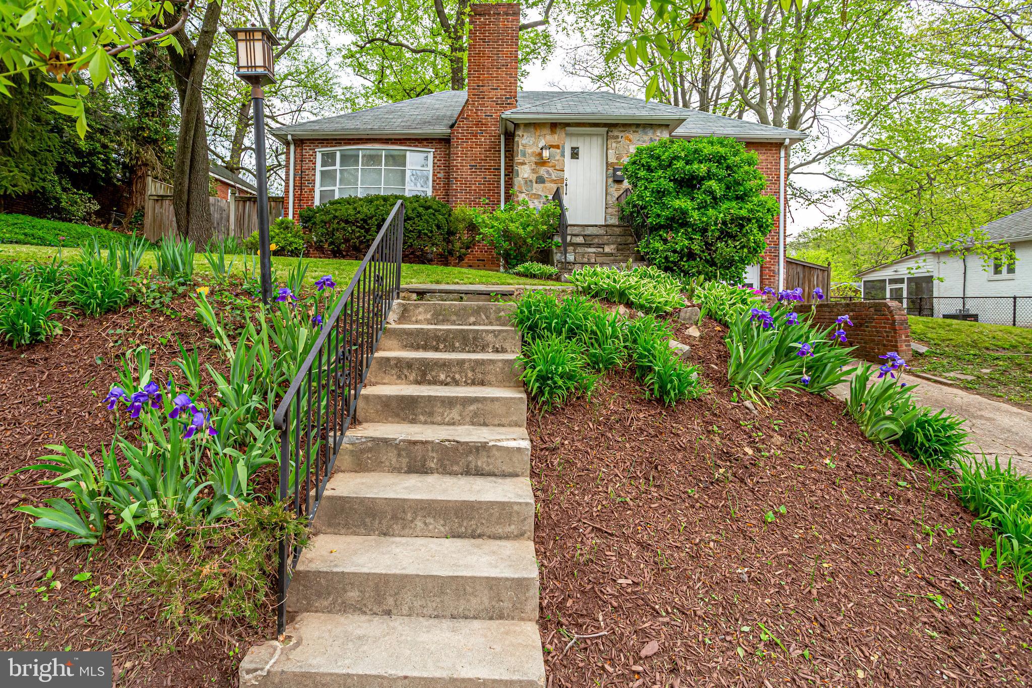 8905 Walden Road Silver Spring, MD 20901 - Photo 4 of 45