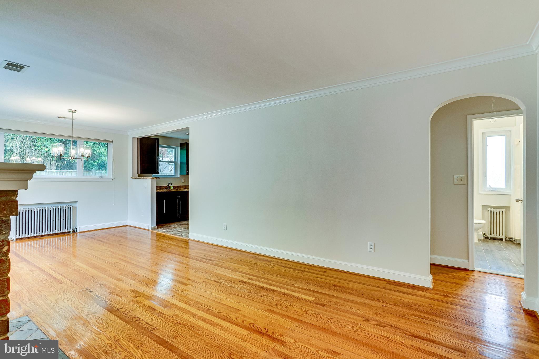 8905 Walden Road Silver Spring, MD 20901 - Photo 7 of 45