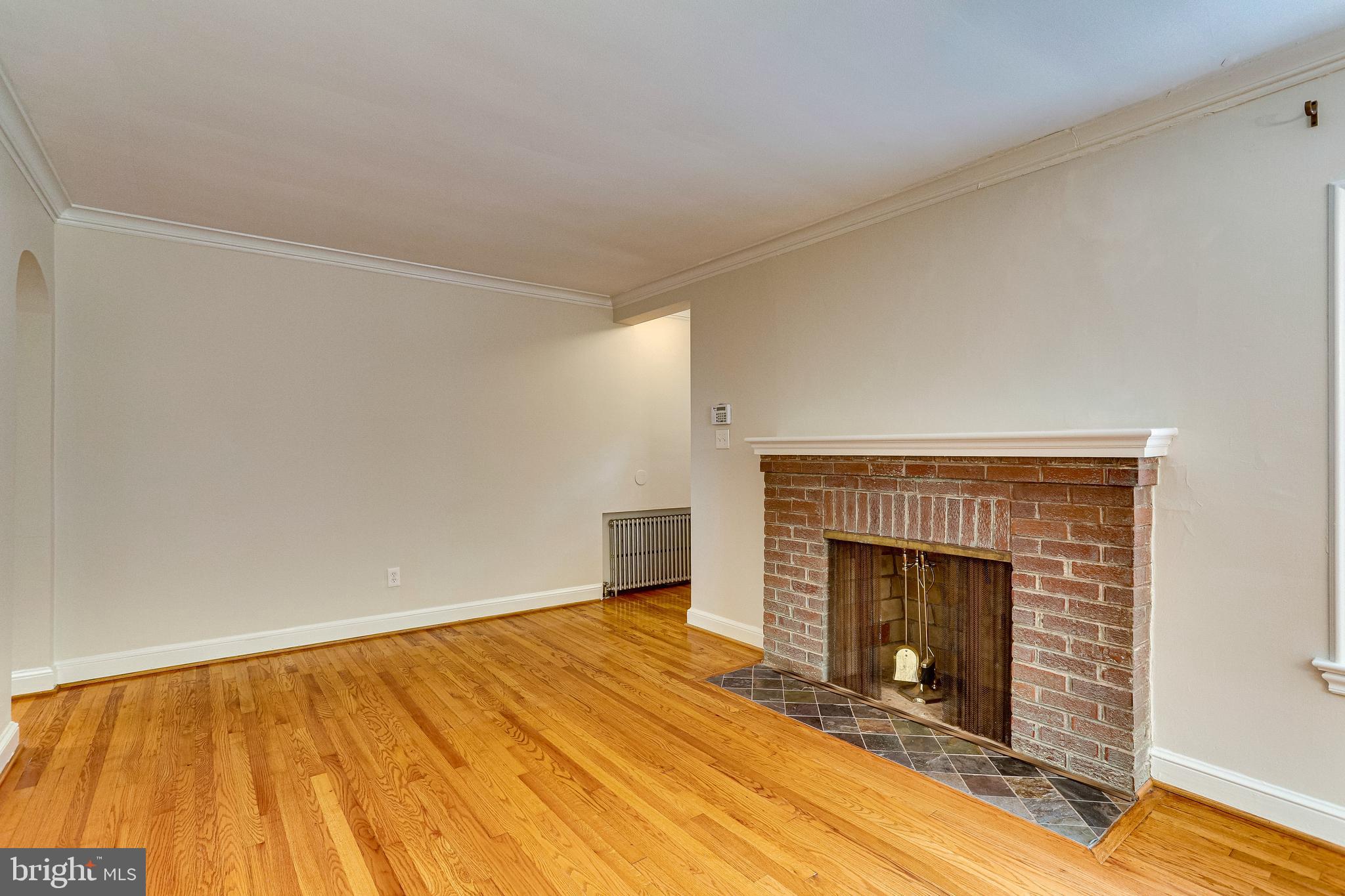 8905 Walden Road Silver Spring, MD 20901 - Photo 9 of 45