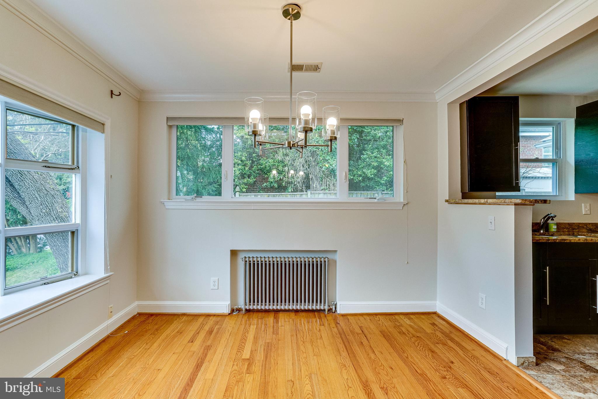 8905 Walden Road Silver Spring, MD 20901 - Photo 10 of 45