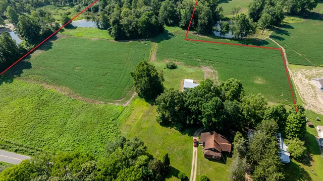 $478,500 | 7462 West Martin Road, Three Oaks, MI 49128