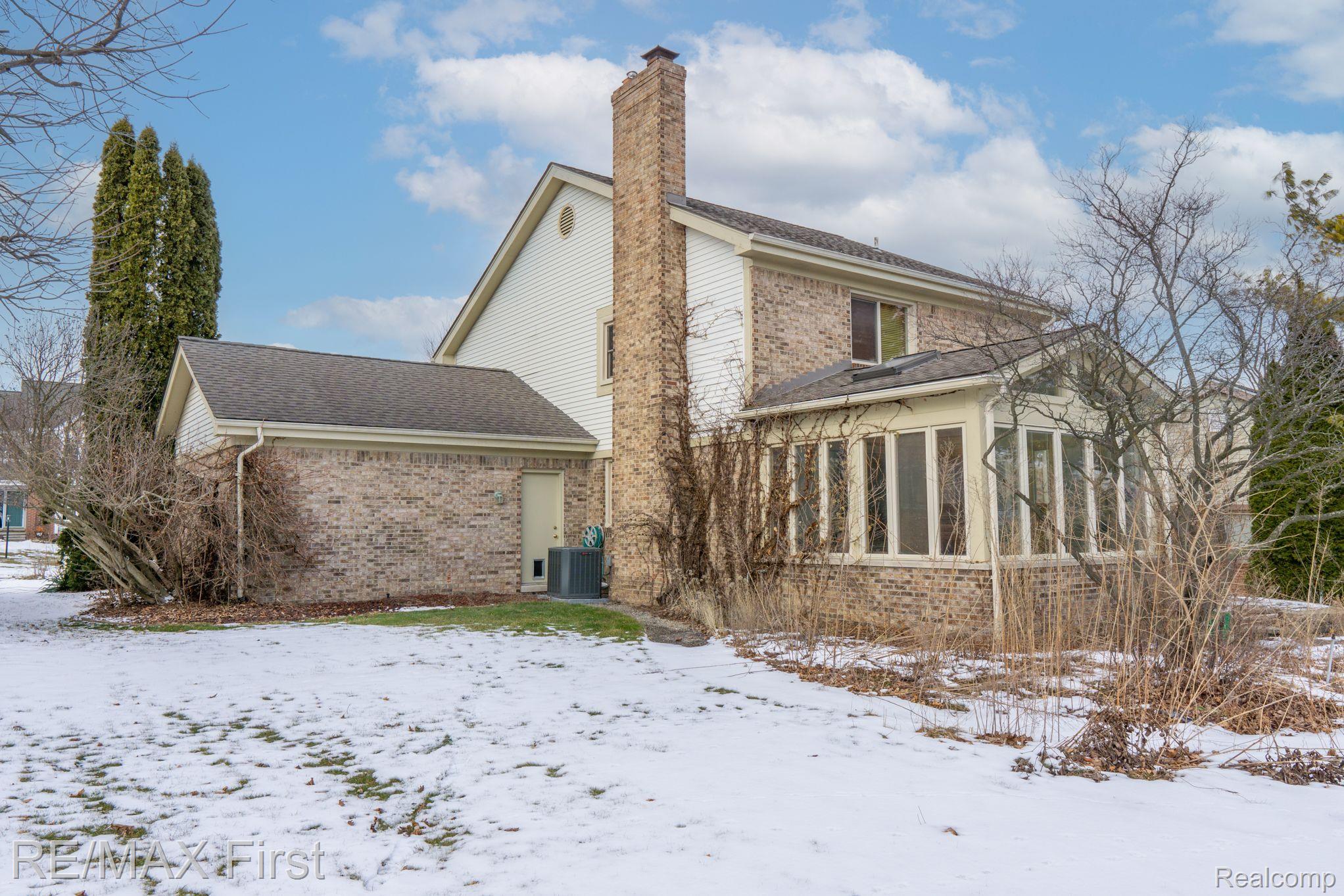 1619 Hillside Lane Rochester, MI 48307 - Photo 7 of 41 Gallery Image 7