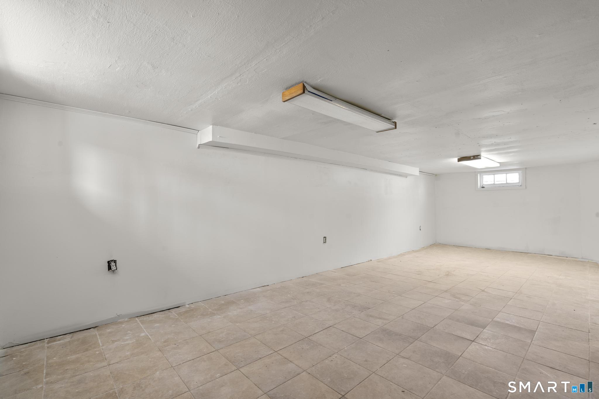 3 Marion Street Bristol, CT 06010 - Photo 17 of 21