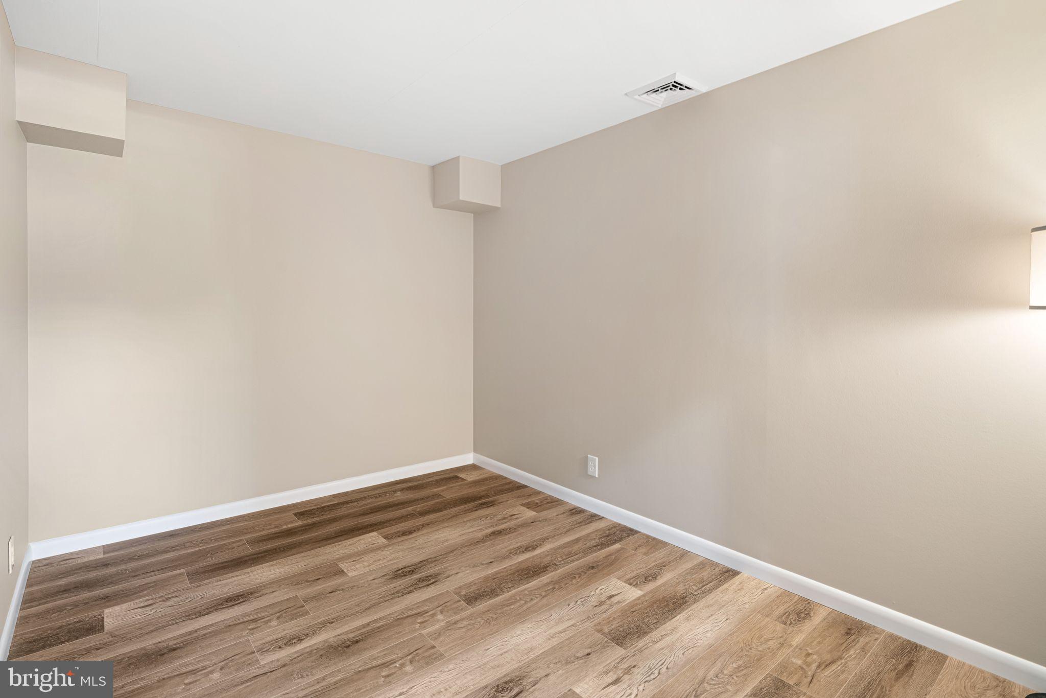 224 Suffolk Road Fairless Hills, PA 19030 - Photo 20 of 23 3rd Bedroom