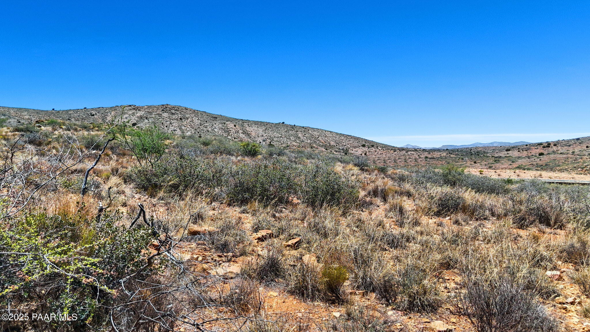 0 South Lot H - Val Vista Road Mayer, AZ 86333 - Photo 11 of 15 a view of a mountain