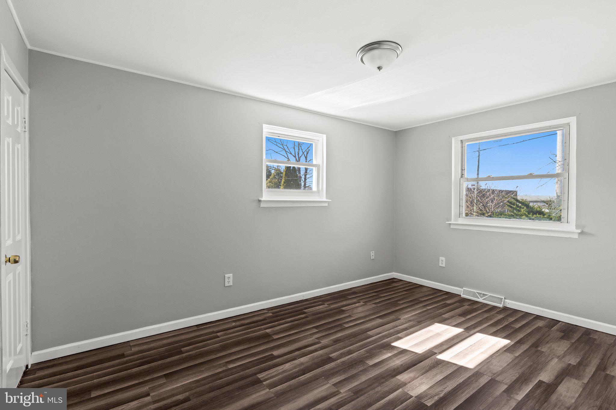 376 Lower Landing Road Blackwood, NJ 08012 - Photo 16 of 30 Gallery Image 16