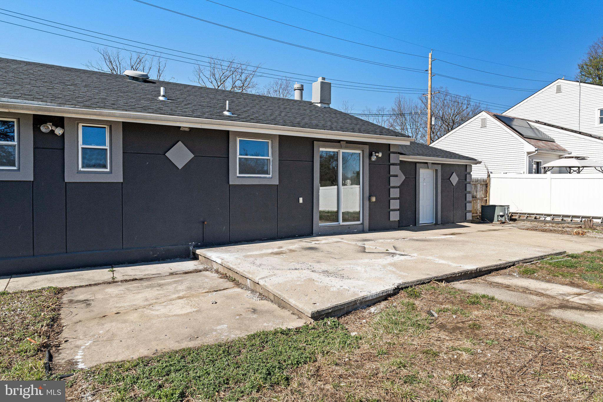376 Lower Landing Road Blackwood, NJ 08012 - Photo 2 of 30 Gallery Image 2