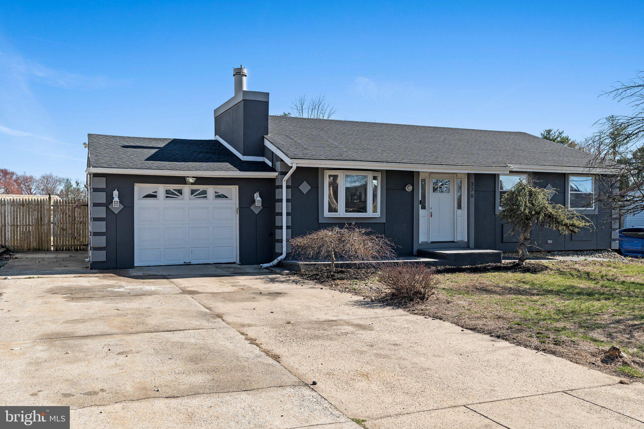 376 Lower Landing Road Blackwood, NJ 08012 - Photo 4 of 30 Gallery Image 4