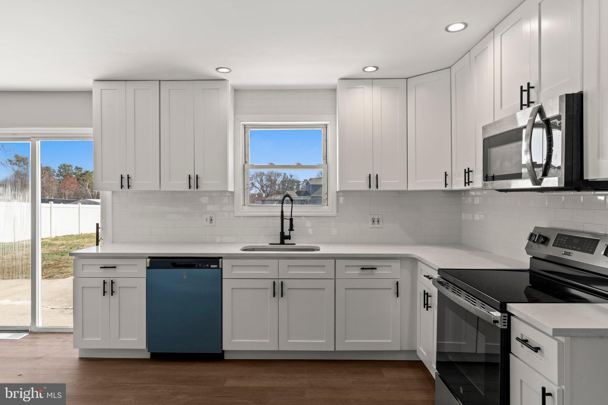 376 Lower Landing Road Blackwood, NJ 08012 - Photo 9 of 30 Gallery Image 9