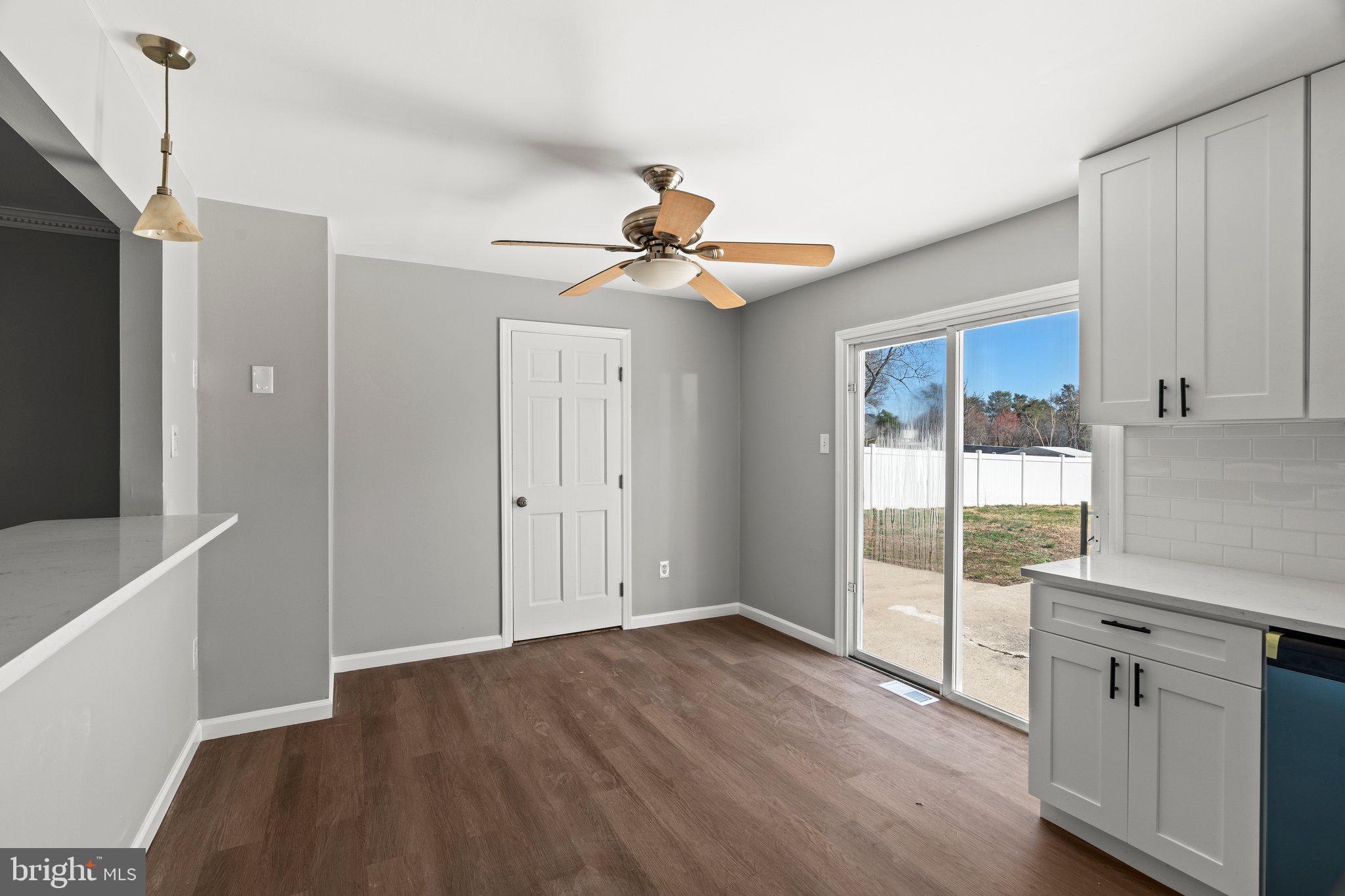 376 Lower Landing Road Blackwood, NJ 08012 - Photo 10 of 30 Gallery Image 10