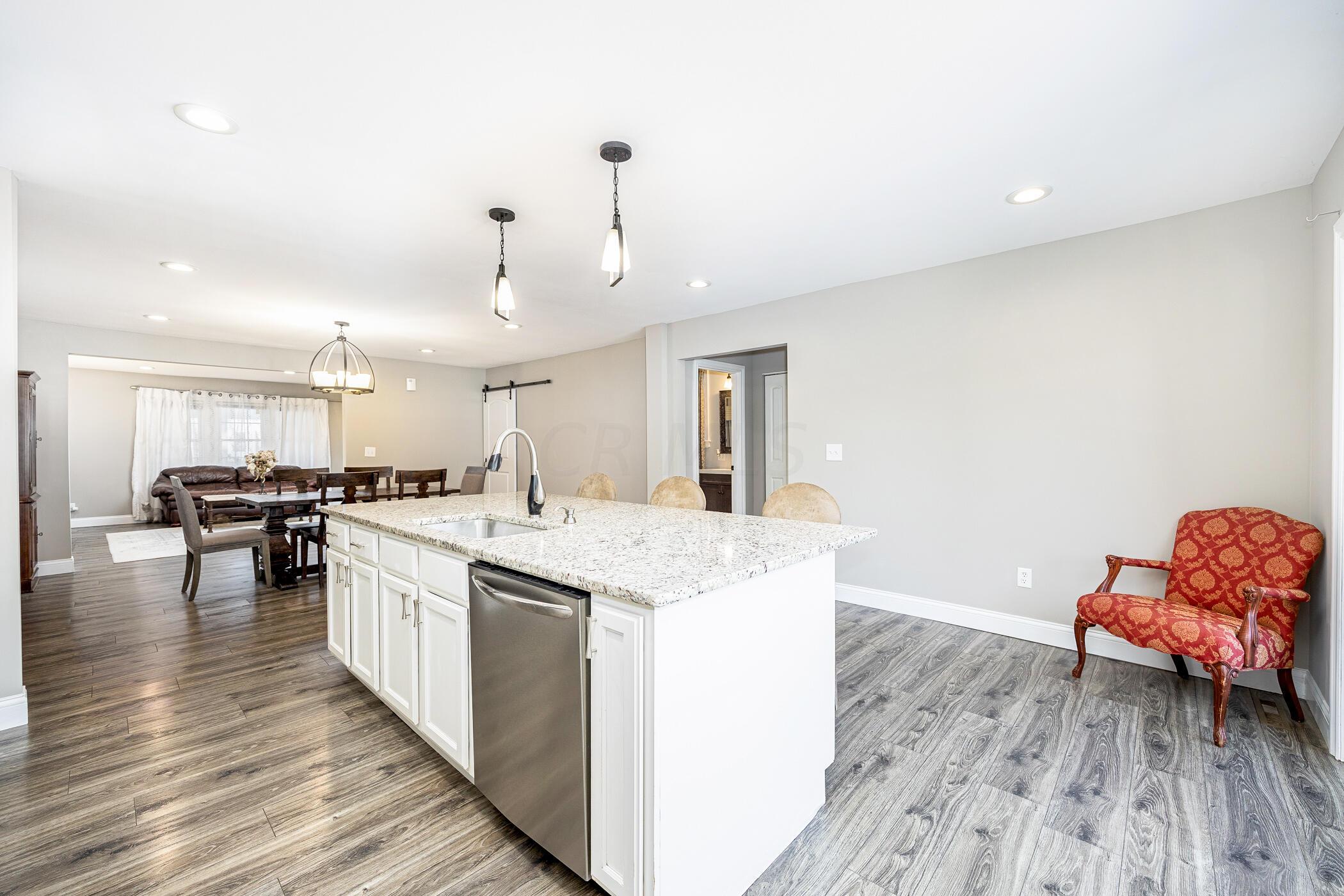 842 Vernon Road Bexley, OH 43209 - Photo 13 of 68 842 Vernon Rd-027