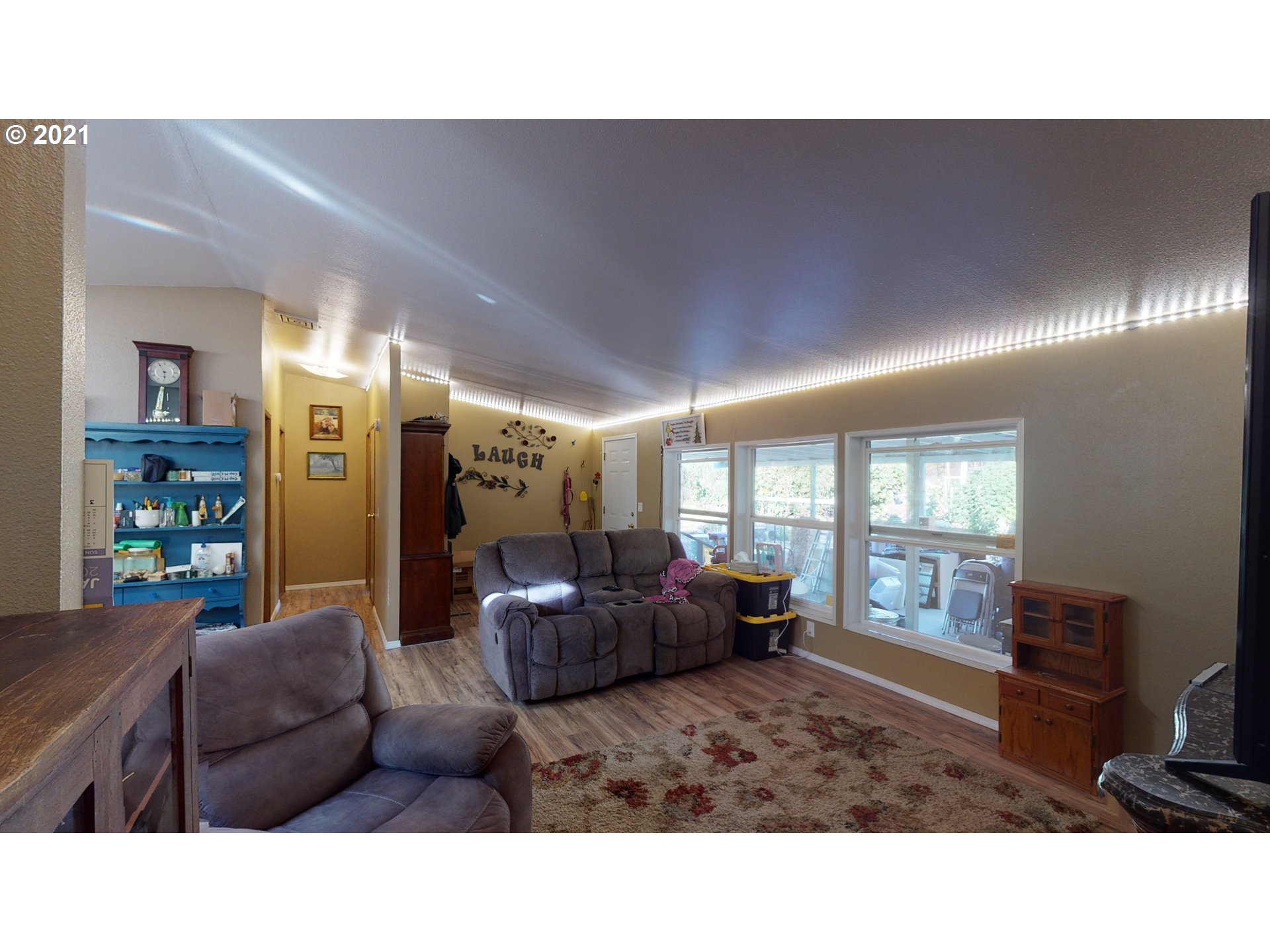 804 Tipton Road Roseburg, OR 97471 - Photo 3 of 32 Gallery Image 3