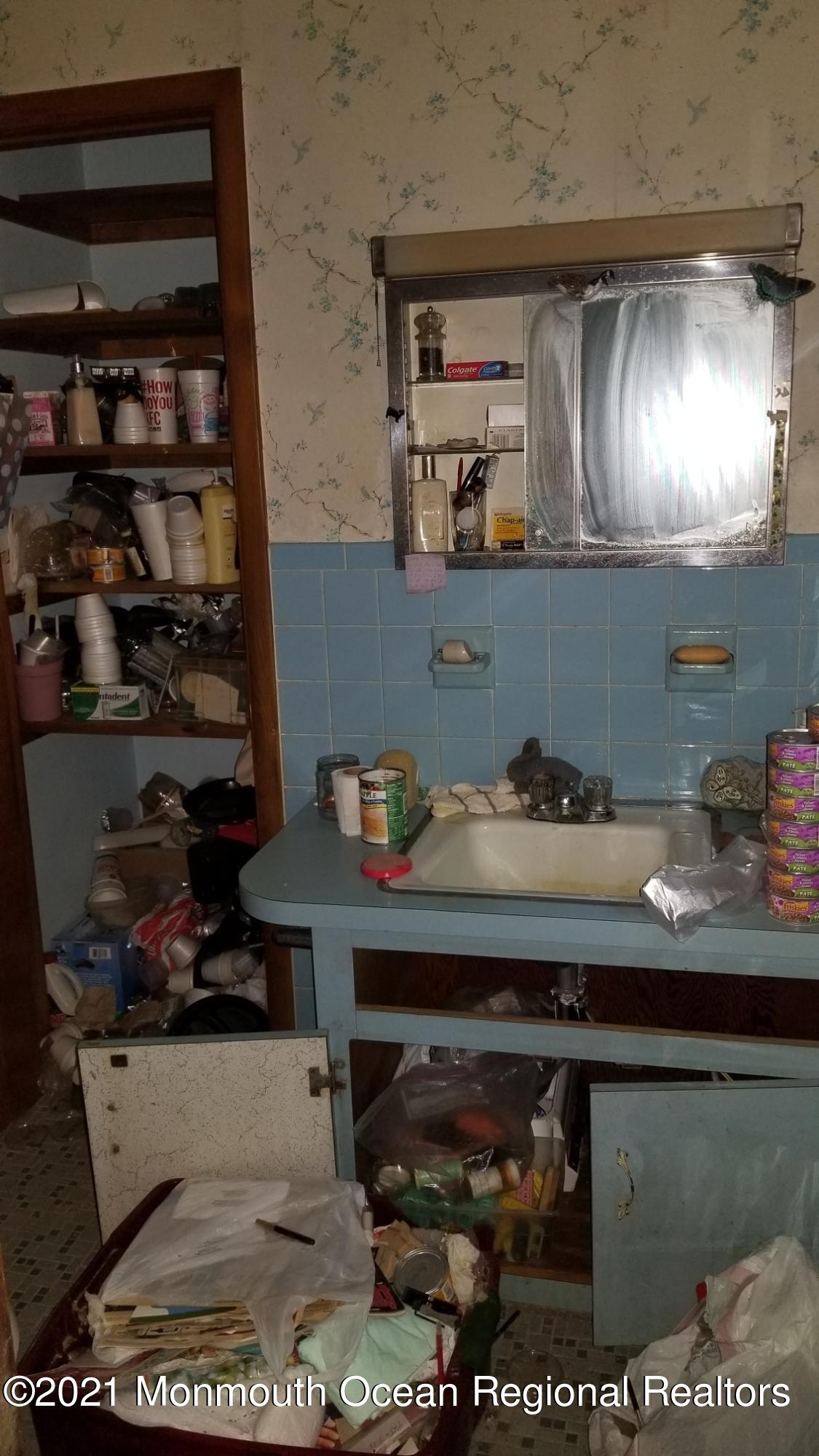 127 Church Road Howell, NJ 07731 - Photo 10 of 20 20210624_112117_resized