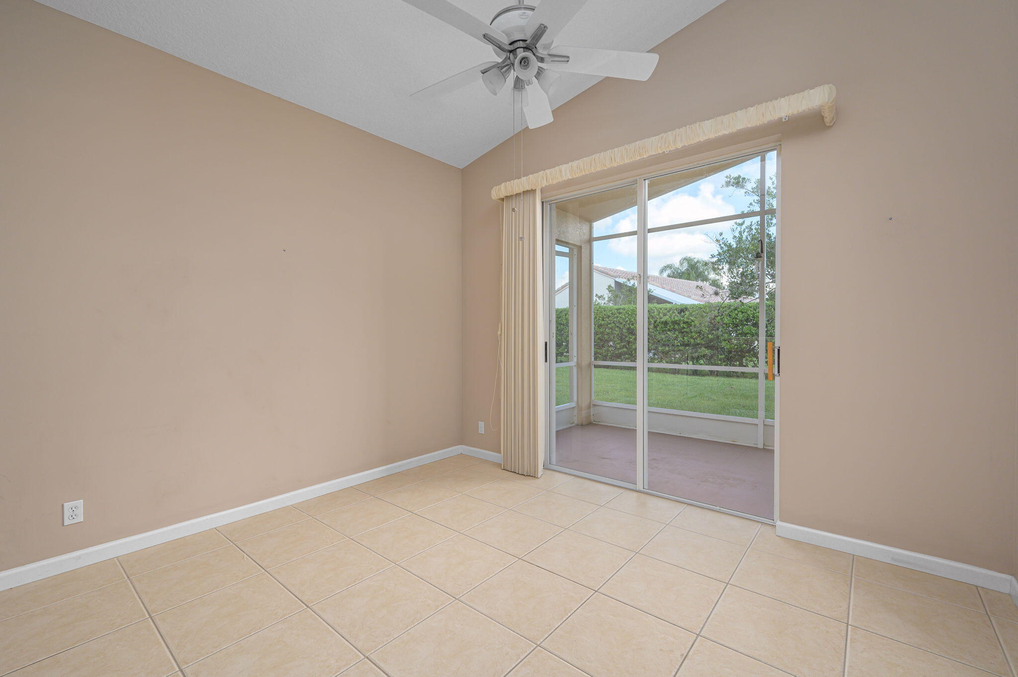 395 Springview Loop Port St. Lucie, FL 34986 - Photo 6 of 55 Dining Area