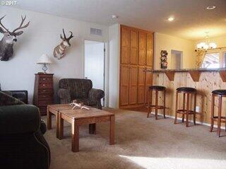 21 South Appleman Road Tygh Valley, OR 97063 - Photo 5 of 18 Living Room