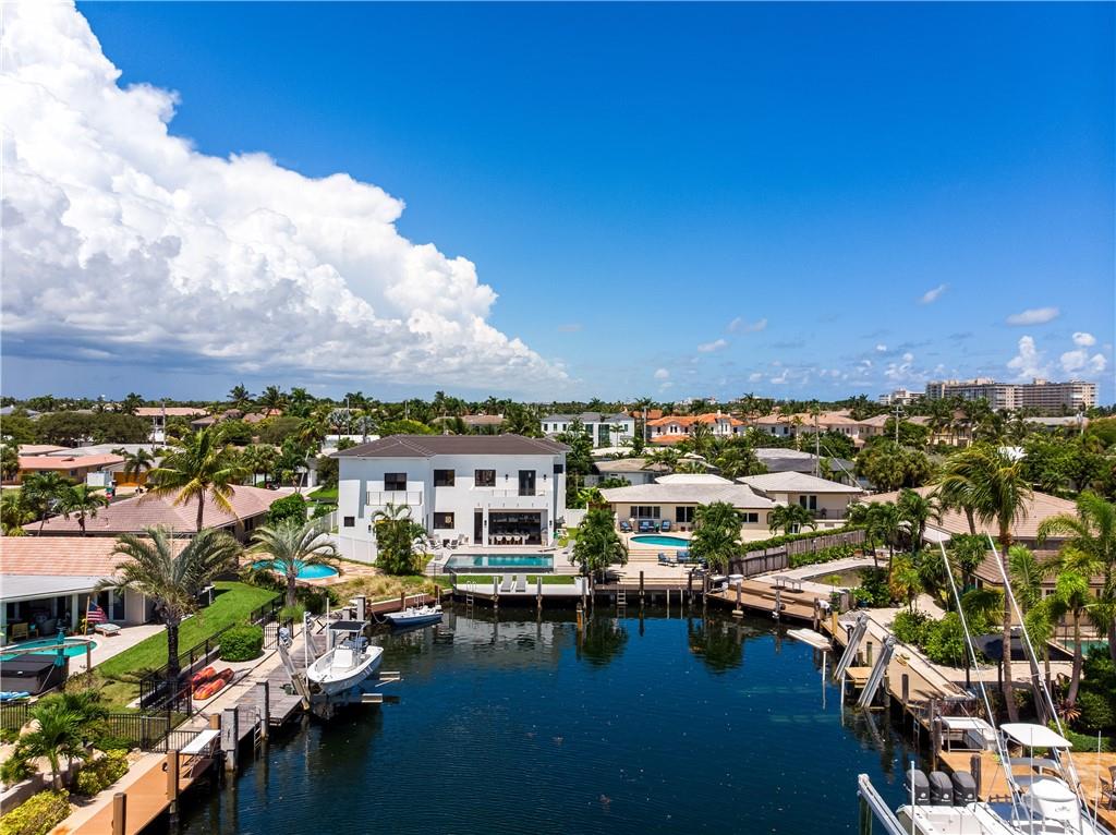 2948 Northeast 35th Court Lighthouse Point, FL 33064 - Photo 24 of 24 a view of a city