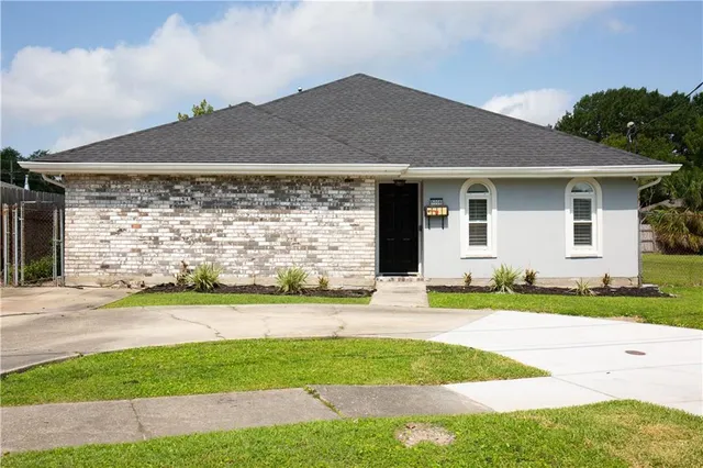 $340,000 | 5008 Burke Drive, Metairie, LA 70003