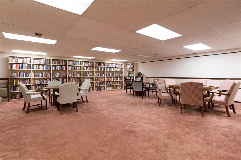 2160 Greentree Road, Unit 105W Pittsburgh, PA 15220 - Photo 39 of 44 Gallery Image 39