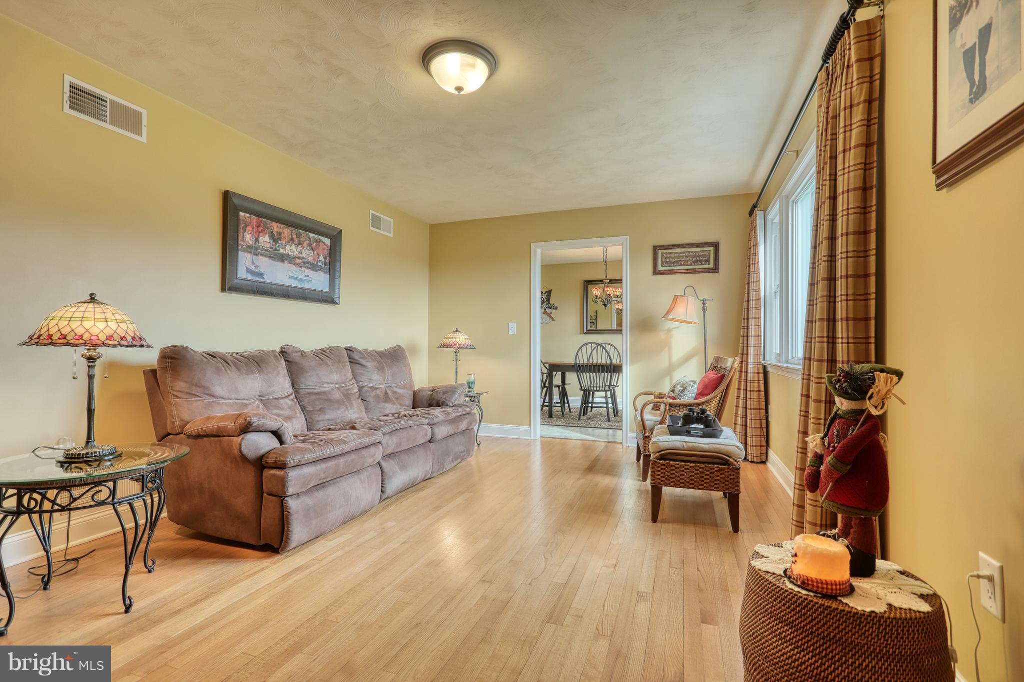 6187 Hoff Road Spring Grove, PA 17362 - Photo 5 of 44 Gallery Image 5