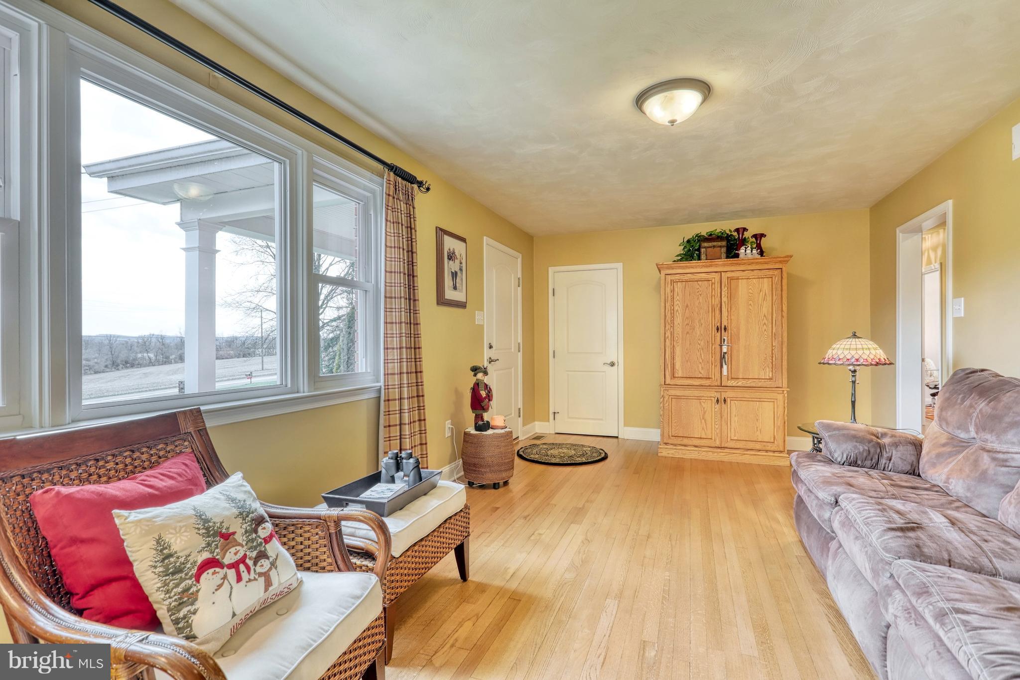 6187 Hoff Road Spring Grove, PA 17362 - Photo 7 of 44 Gallery Image 7